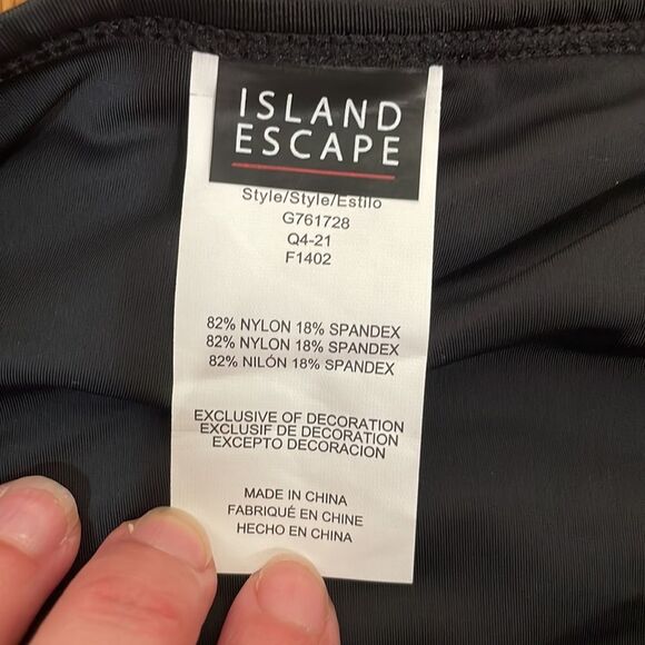 Island Escape Mariposa Ruffled Ruched Swimsuit Skirt size 10 NWT - Picture 7 of 10